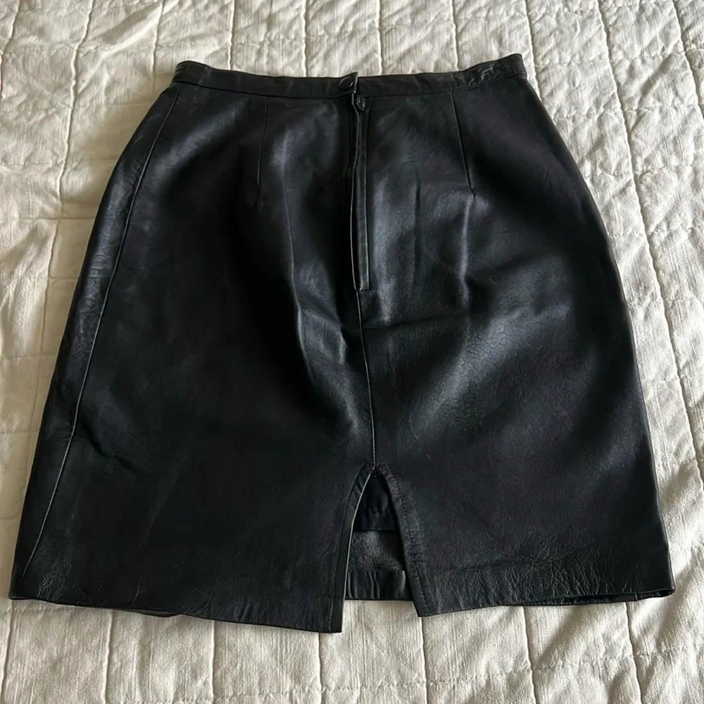 Vintage Black Leather Skirt - Picture 5 of 8